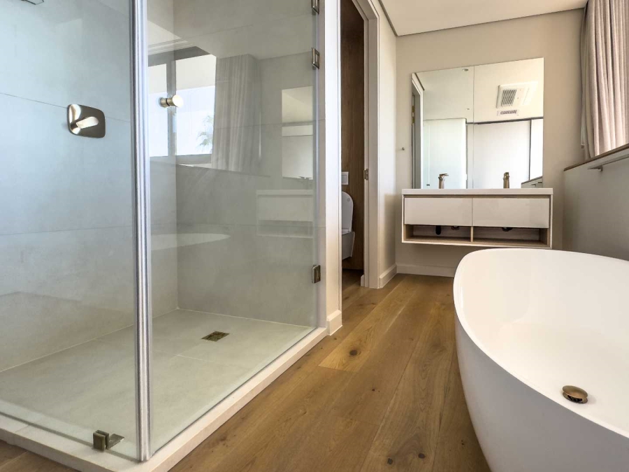 3 Bedroom Property for Sale in Fresnaye Western Cape